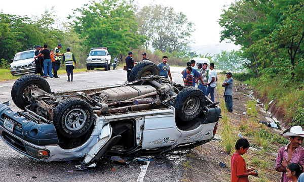Periodista pierde la vida en accidente de tránsito
