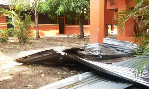 Vientos huracanados dejan daños en al menos 42 viviendas de El Paraíso&nbsp;&nbsp;