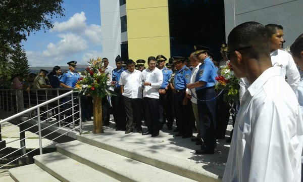 Inauguran nuevo edificio de Dirección Nacional de Policía &nbsp;&nbsp;&nbsp;
