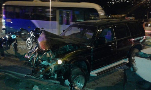 Un herido en aparatoso accidente en el bulevar FF AA