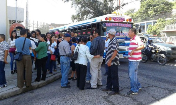 Plantón en capital de Honduras a favor del alcalde de Sulaco
