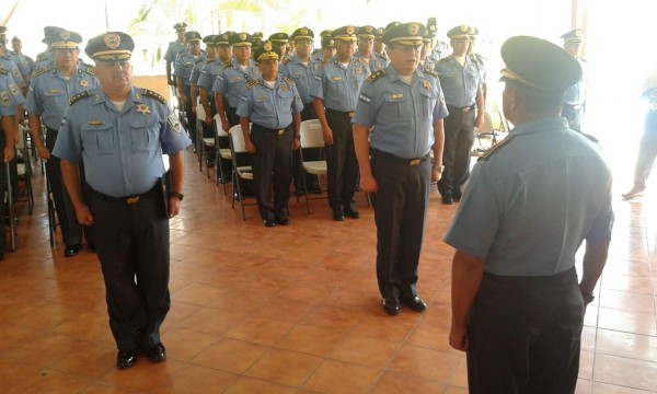 Realizan traspaso de mandos en la Policía Nacional