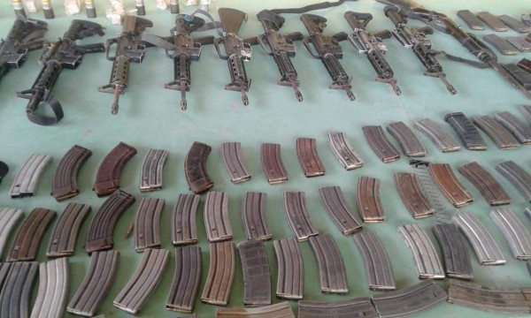 Incautan fusiles y lanzagranadas a sujetos que iban en lancha rápida