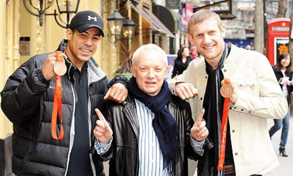 Una figura del boxeo cambia de sexo y sorprende al mundo