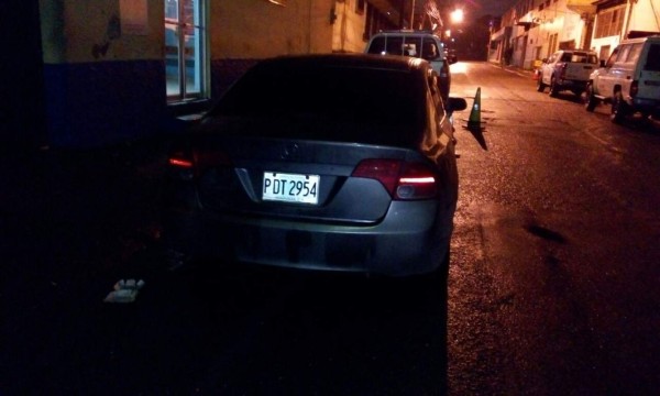 Capturan banda de expolicías cuando intentaba robar un vehículo cargado de artículos