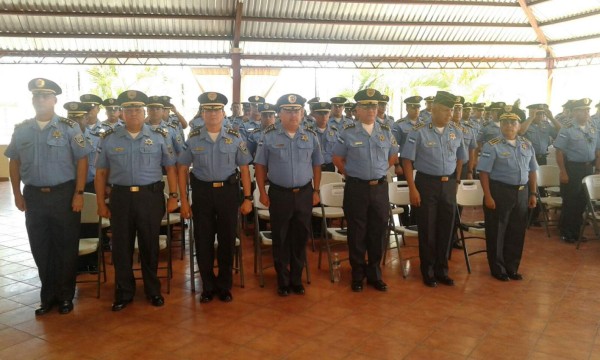 Realizan traspaso de mandos en la Policía Nacional