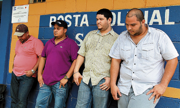 En persecución caen asaltarresidencias en San Pedro Sula