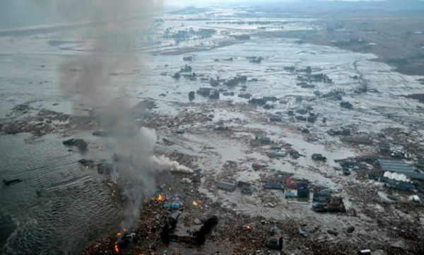 Japón emite aviso de tsunami