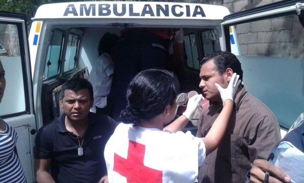 Conductor ebrio impacta carro que llevaba ataúd hacia el cementerio