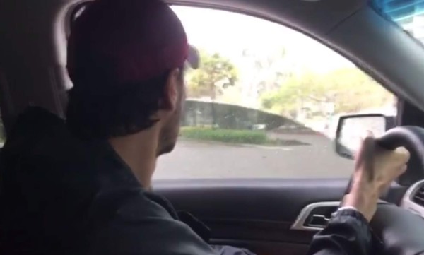 Video: El peligroso recorrido de Enrique Iglesias en las calles de Miami azotadas por Irma