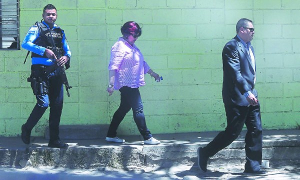 Centro penal garantiza seguridad a ex primera dama de Honduras, Rosa Elena de Lobo