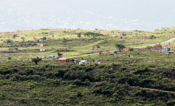 Regresan invasores de oficio a zona de Loarque