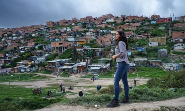 La vida de Adria, la hija de Ricardo Arjona que tiene un protagónico en Triple Frontera de Netflix