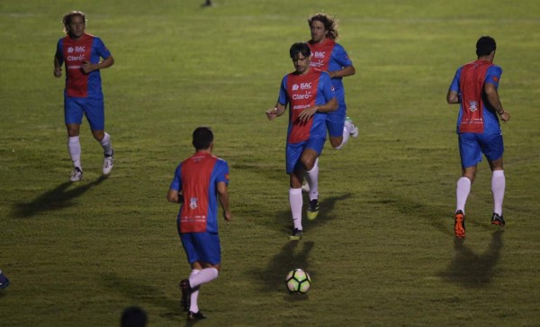 Partido por la paz en Honduras convoca a exestrellas del Barcelona y Real Madrid en el estadio Nacional