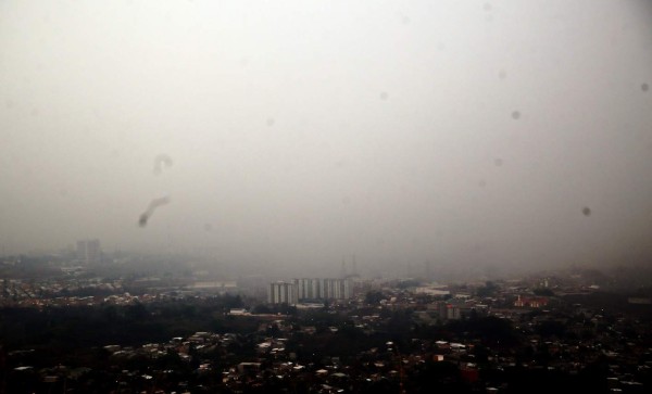 TORMENTA DESATA CAOS EN LA CAPITAL DE HONDURAS