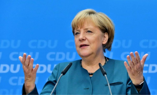 Angela Merkel anima a los africanos a estudiar alemán