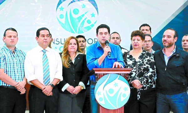 PN recogerá 1 millón de firmas para regular la reelección