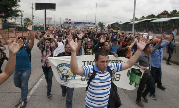 En peligro otra vez el período en la UNAH por protestas estudiantiles