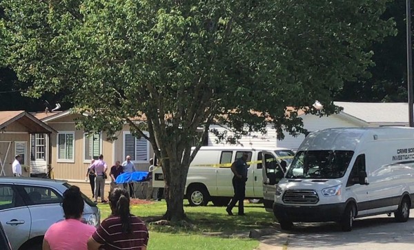 Georgia: Apuñalan a cuatro niños y a un hombre; la madre es sospechosa