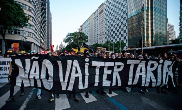 Protestas vuelven a calles por alza de tarifas de transporte