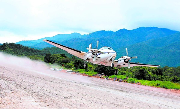 Subjefe del EMC usó avioneta militar para fines no oficiales