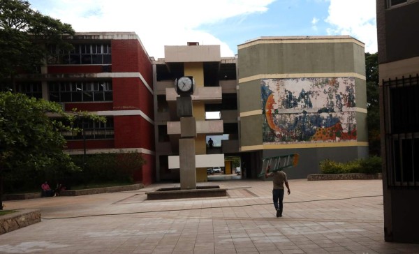 La UNAH ya está lista para recibir a casi 50,000 estudiantes afectados