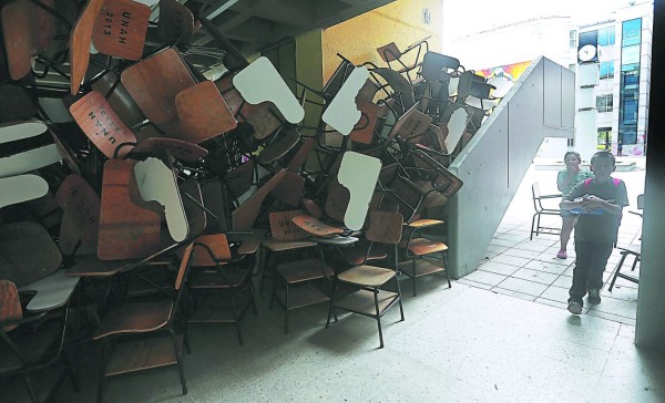 Un gobierno interino tomaría las riendas para dirigir la UNAH