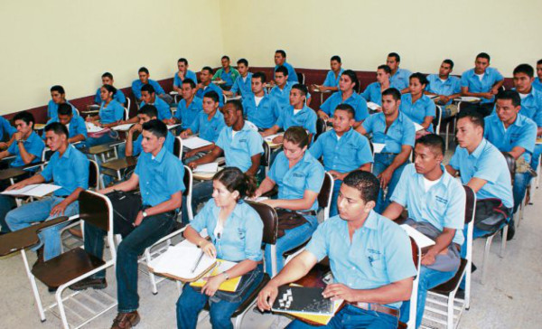 Un centro educativo promotor de la pluralidad cultural
