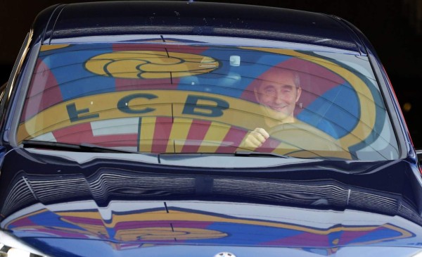 ¿Felices? Aficionados del Barcelona inundan las redes con divertidos memes tras despido de Valverde