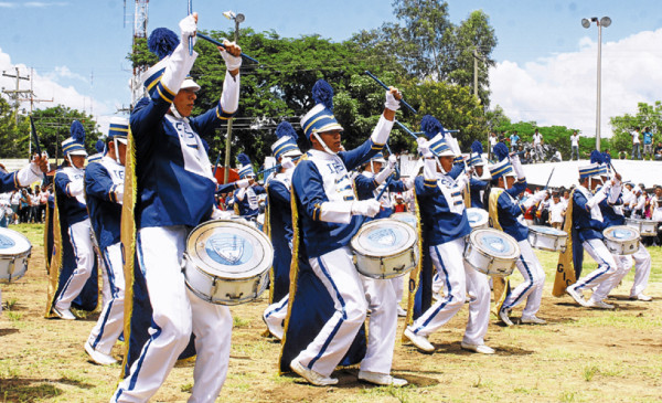 Bandas de la zona sur de Honduras compiten por el primer lugar