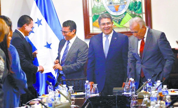 Micro y pequeñas empresas tendrán certificado especial