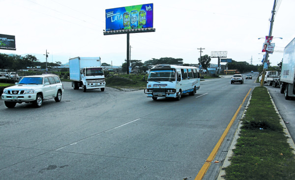 Conductores identifican 17 puntos críticos en bulevares de San Pedro Sula