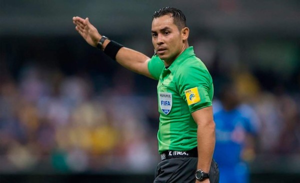 Nahún Espinoza habló de frente sobre su continuidad: 'No me juego mi prestigio...”