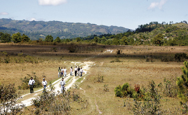 Aprueban concesión para aeropuerto en Copán