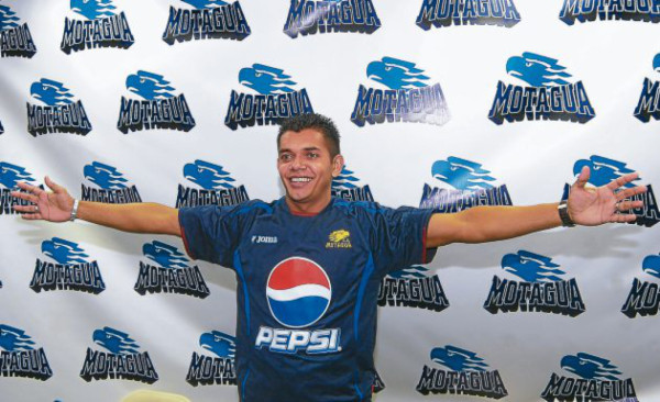 Amado Guevara llegó a 64 goles con Motagua