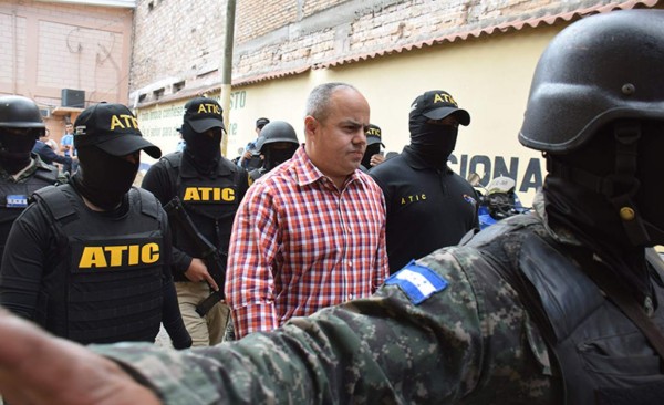 Defensa de Mauricio Mora Padilla pedirá que se le devuelvan bienes