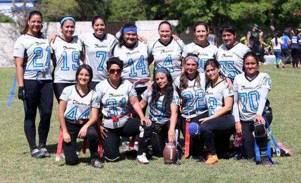 Flag Fooball, el deporte que atrae las chicas en Tegucigalpa