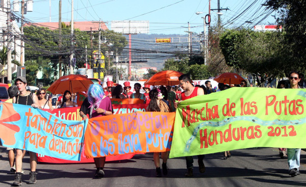 Honduras: Mujeres marchan por sus derechos