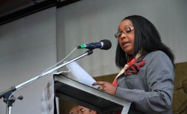 FIFA elige a senegalesa Fatma Samoura como primera secretaria general mujer&nbsp;&nbsp;