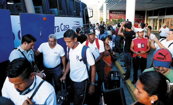 La Selección catracha despedida con grandeza