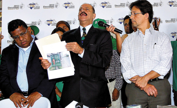 Listos para proceder por destrucción de propaganda