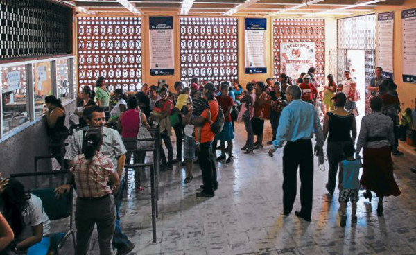 Mal tiempo duplica atenciones médicas en centros de salud