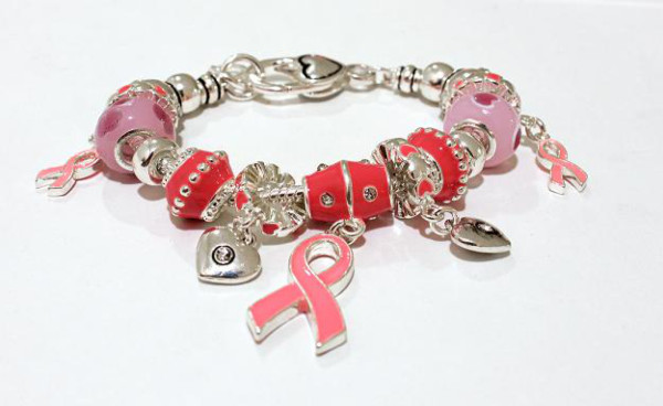 En apoyo a la lucha contra cáncer de mama