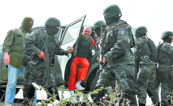 El cartel de los AA, próximo objetivo de lucha antidroga