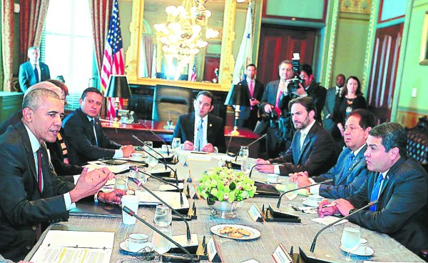 Honduras: JOH enviará iniciativa al Congreso Nacional para bajar interés de tarjetas