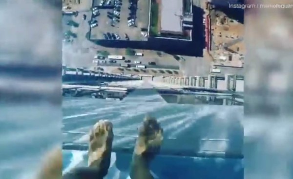 Vértigo: Apartamentos ofrece una piscina de pánico en Estados Unidos