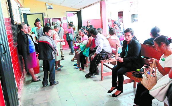 Extenderán horarios en centros de salud