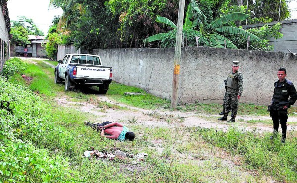 De dos balazos asesinan a vendedor en SPS
