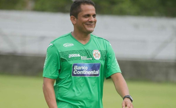 Héctor la Figura Medina es confirmado como entrenador de la Real Sociedad