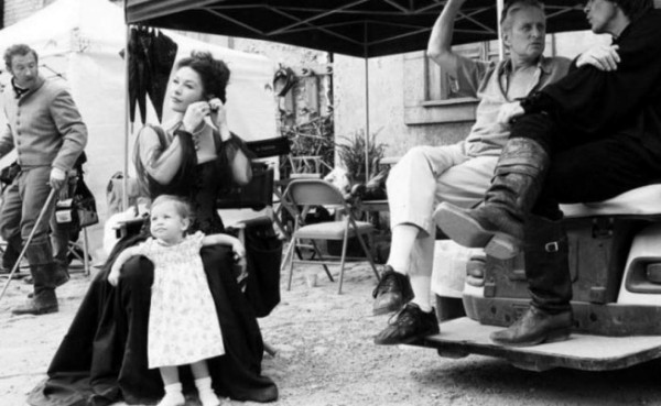 Bella como su madre, así es Carys, la hija de Catherine Zeta Jones y Michael Douglas   